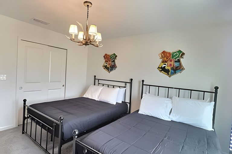 Room 5, Modern 6BR Villa Heated Pool Solara Resort, Osceola