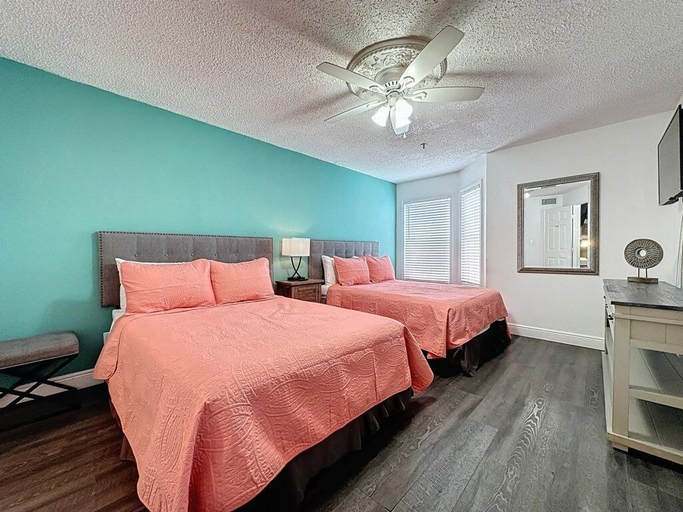 Room 5, Two Bed Condo In Parkway Palms Resort 2 Bedroom Condo, Osceola
