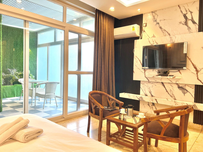 Room 3, Hill Top Heaven By Elvora Hotels & Resorts, Solan