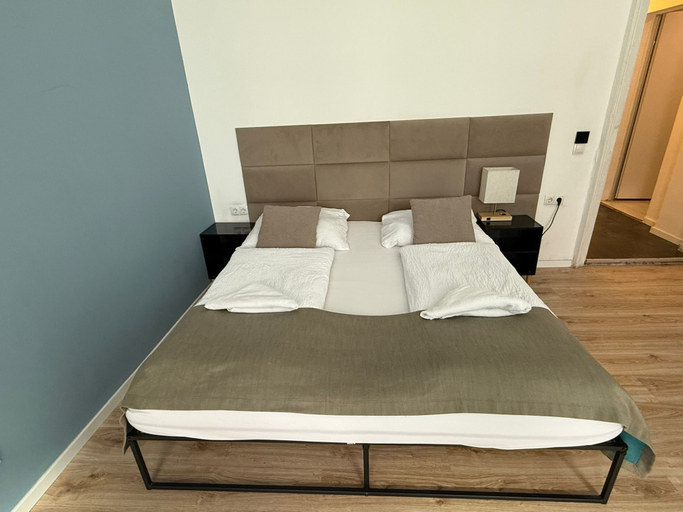 Room 4, Cozy 1BR Apt Walk to Westbahnhof, Wien
