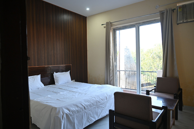 Room 5, Hotel arti cottage, Garhwal