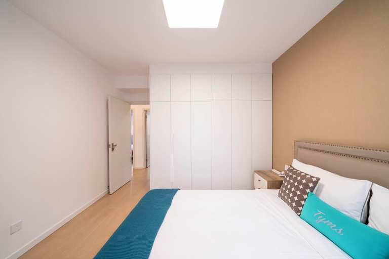 Room 3, Tyms Family APT Spacious 3BR for Groups & Families, Shanghai