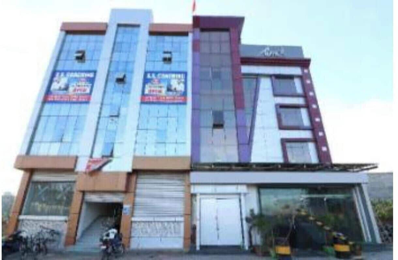 Front of property 2, Hotel Royal Castle Lucknow, Lucknow