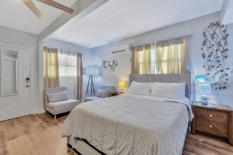 Room 4, St Conrad Bungalow House, Hillsborough