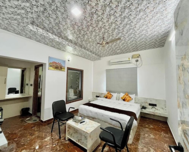 Bedroom 2, Hotel SSR Palace Mount Abu, Sirohi