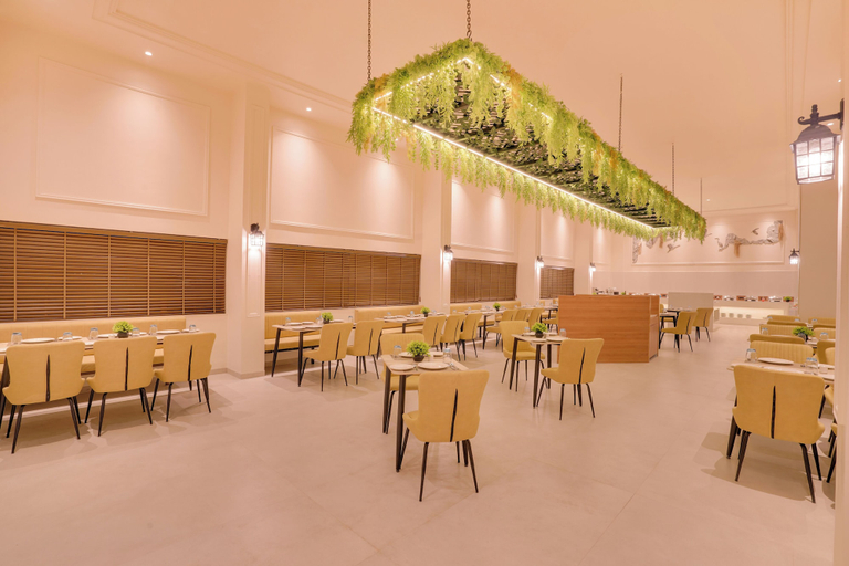 Cafe 4, Lemon Tree Hotel Morbi, Morbi