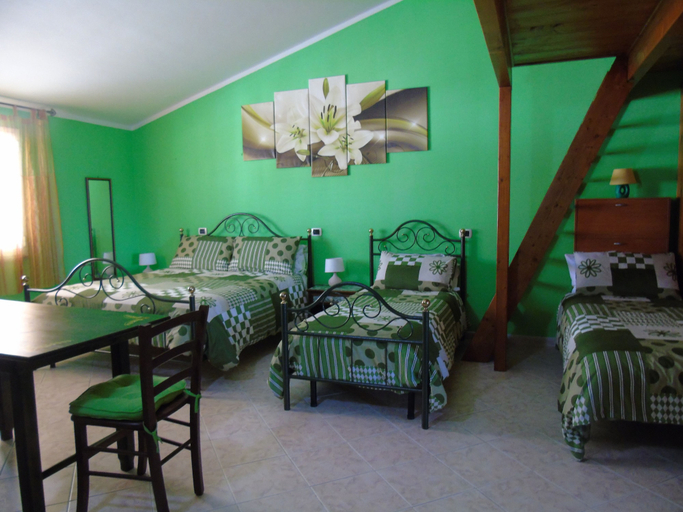 Room 2, Casa Da Pina B&B, Oristano