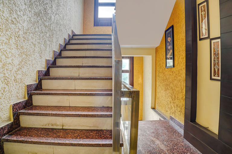 Lobby 2, Fabhotel Shri Vilas, Bhopal