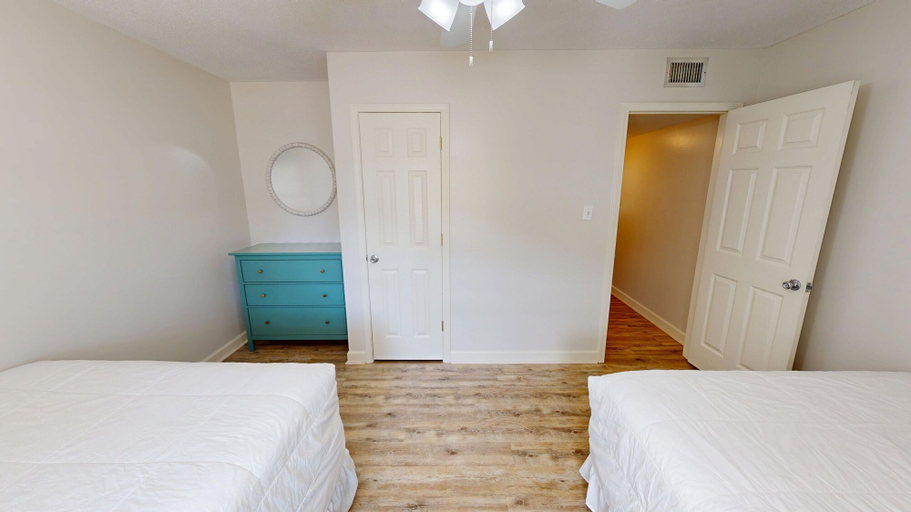Bedroom 2, Holiday House 5 Bedroom Home, Okaloosa