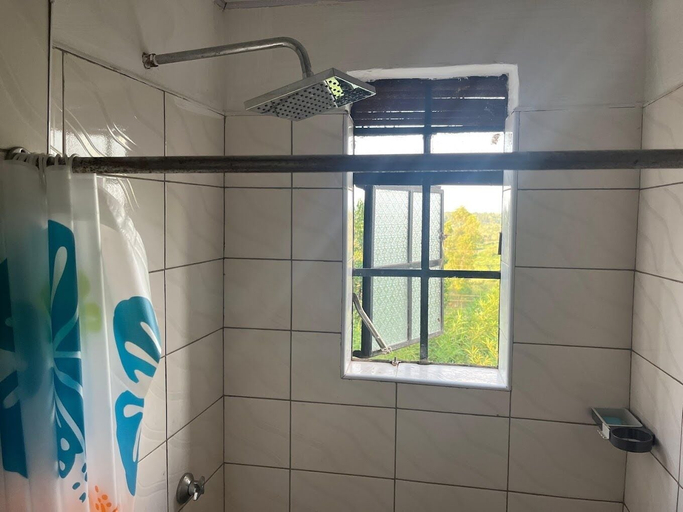 Bathroom, View Point Cottages, Ndhiwa
