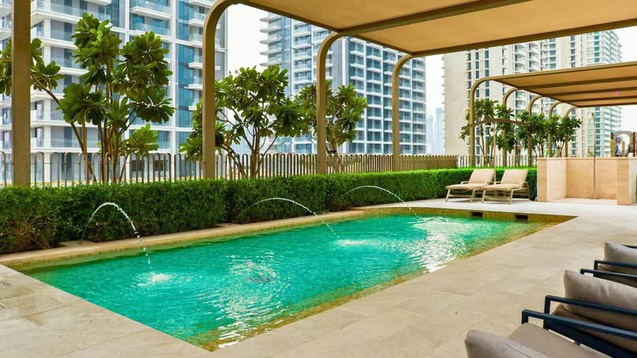 Pool 5, Grand Bleu Residences - Dubai Harbour, Dubai