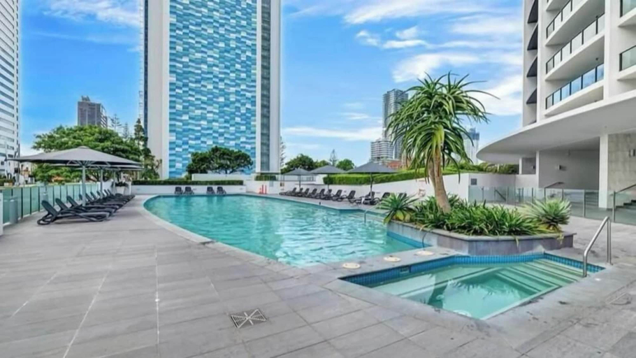 Pool 2, Sky Lounge 4BR Sub Penthouse, Gold Coast