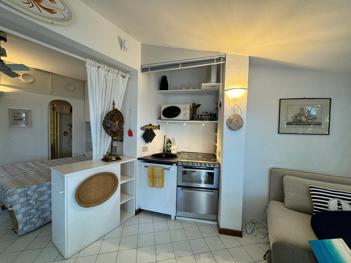 Room 4, Seaside Retreat in San Felice Circeo, Latina