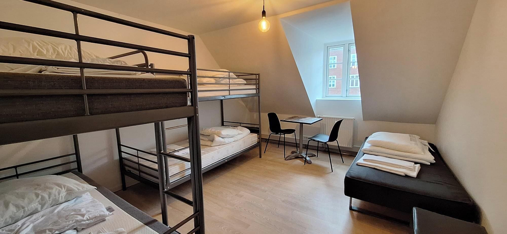 Primary image