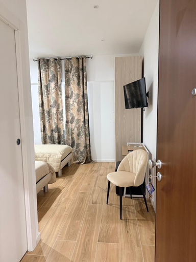 Room 5, Orfeo Guest House, Bari