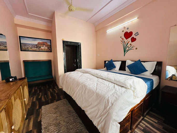 Room 4, Hotel Airport Residency, Jodhpur