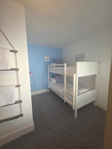 Bedroom 2, The Badger Inn, Cornwall