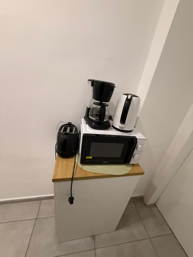 Private kitchen 4, 2BR Apartment 10 Min Walk to Westbahnhof, Wien