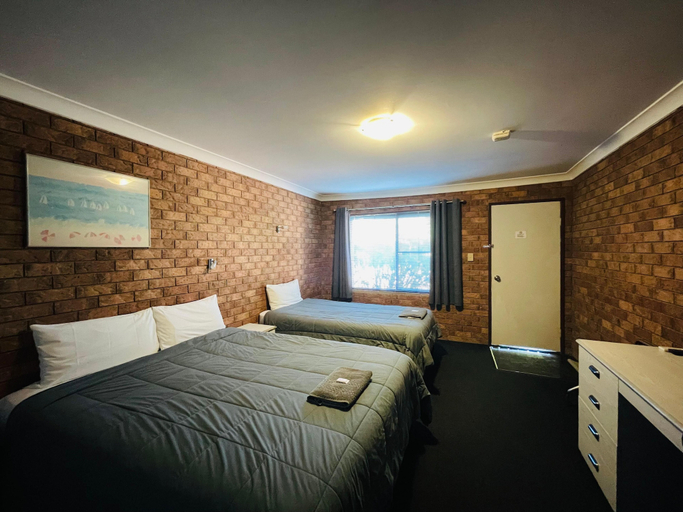 Room 5, Wee Waa Motel, Narrabri