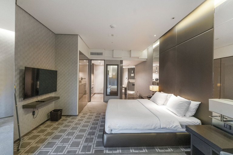 Room 2, Luxury Studio 5 Star Hyatt Regency Creek, Dubai
