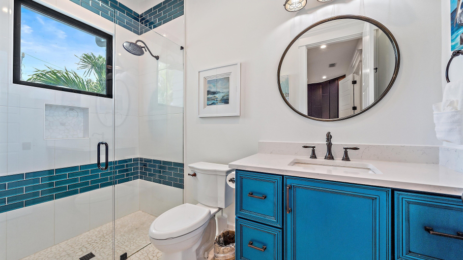 Bathroom 4, Dream Island 8 Bedroom Home, Sarasota