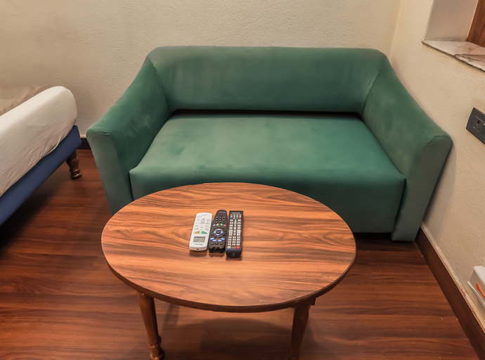 Room 2, asar CP Outer Circle by Orion Hotels, Delhi
