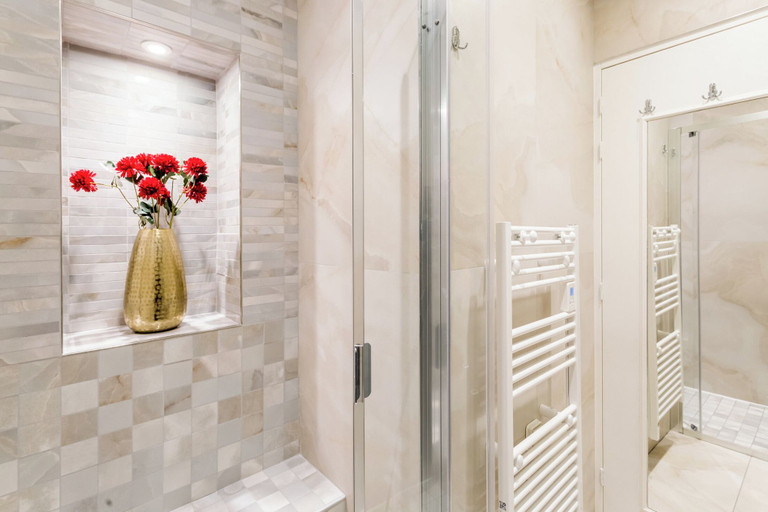 Bathroom 3, Merveil Luxury Suite - Louvre - Therese, Paris