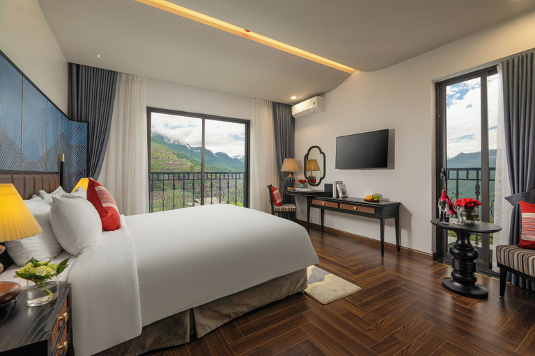 Room 2, DeLaMont Sapa Hotel, Sa Pa