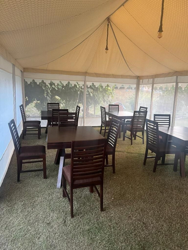 Food & Drinks, Riyasat Panthera, Pali