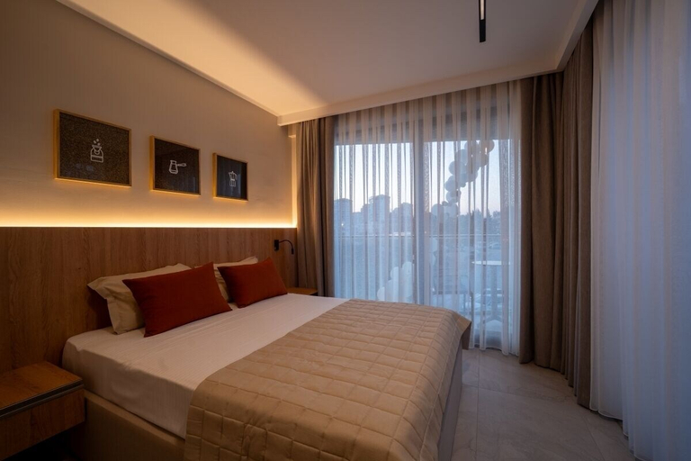 Room 2, Reev Coffee & House, Antalya