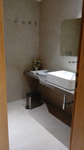 Bathroom 3, The Grand Sita, Jharsuguda
