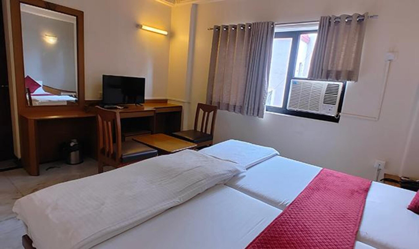 Room 3, Fabhotel Ramesh Inn, Pune