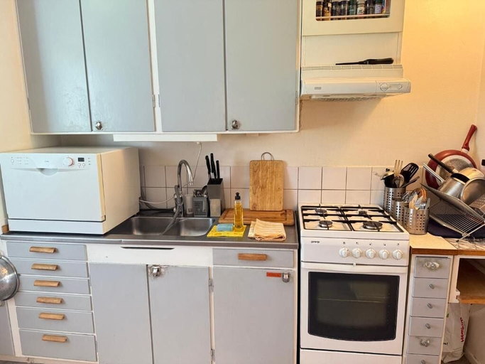 Private kitchen 5, Apartment in S West Sthlm close to Metro, Stockholm