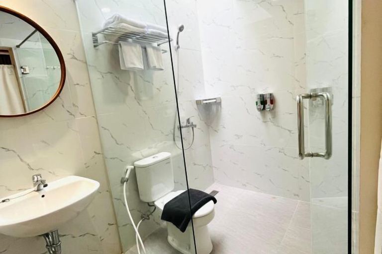 Bathroom 3, Lakeside TELL Cikarang, Bekasi