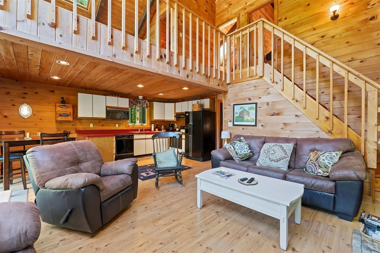 Living area 2, Unusual Latitude Limit 7 3 Bedroom Villa, Cumberland
