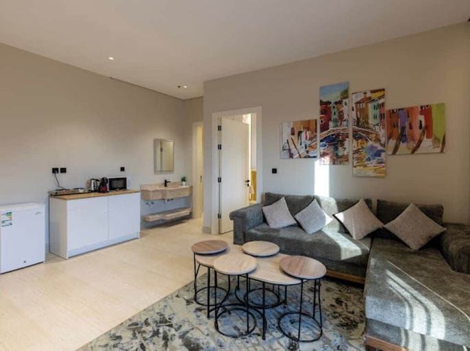 Living area, Trendy Apartment With Access to Shared Garden, Al Madinah Al Munawwarah