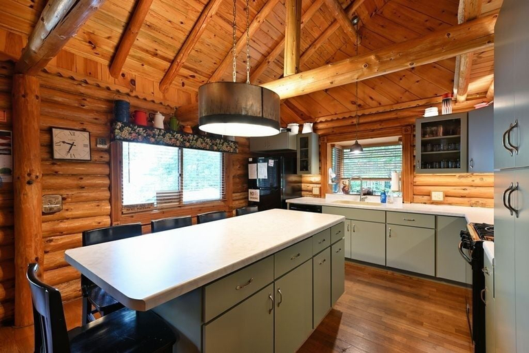 Private kitchen 5, Birch Haven 4 Bedroom Home by RedAwning, Ashland