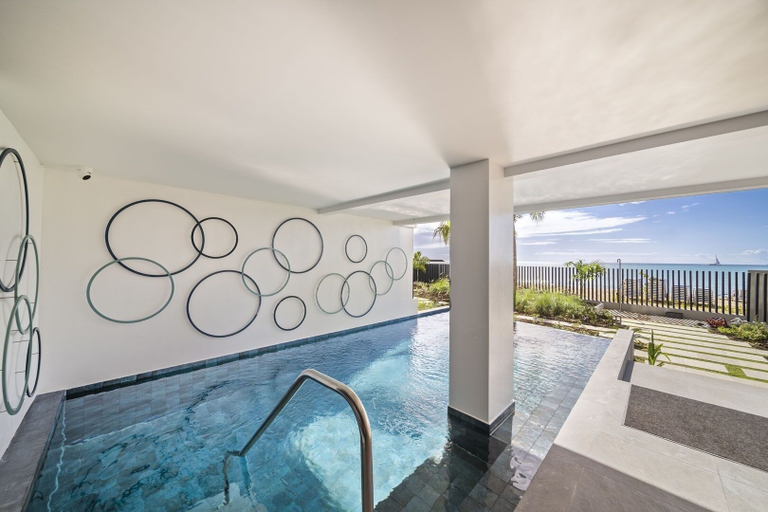 Pool 4, Allure 402 2 Bedroom Home