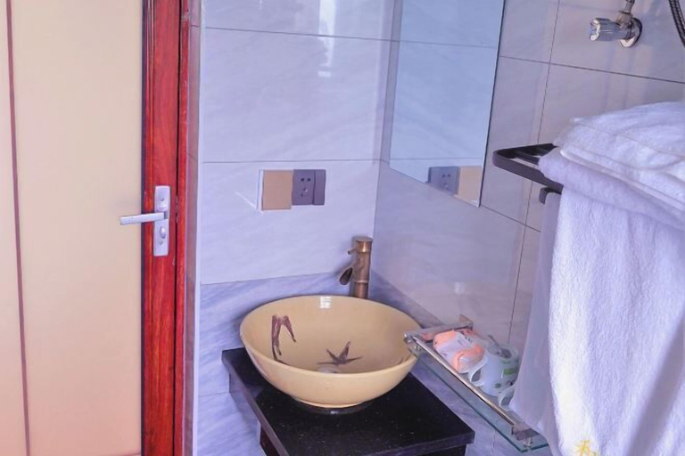 Bathroom 3, Wuyuan Wo Shun House, Shangrao