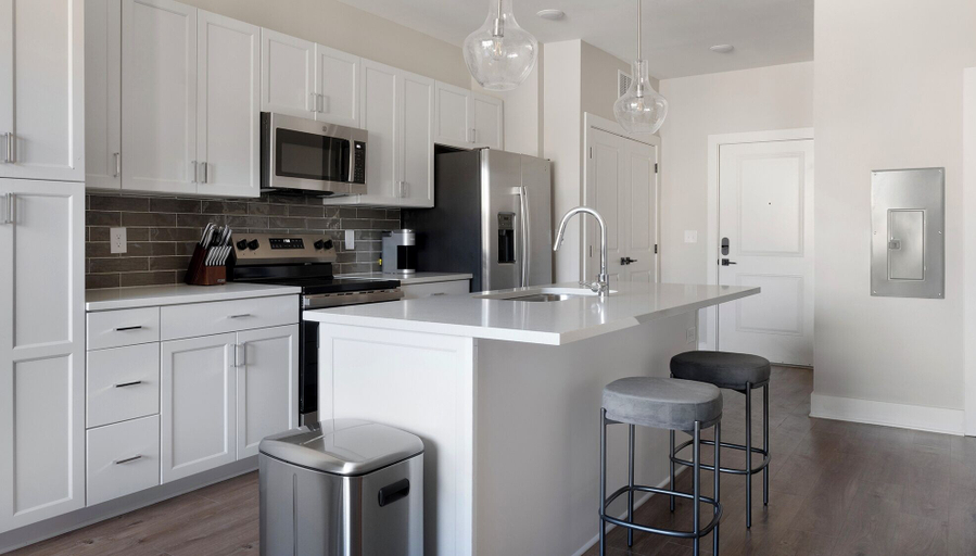 Private kitchen 5, Landing Apartments - Oakwood, Hall