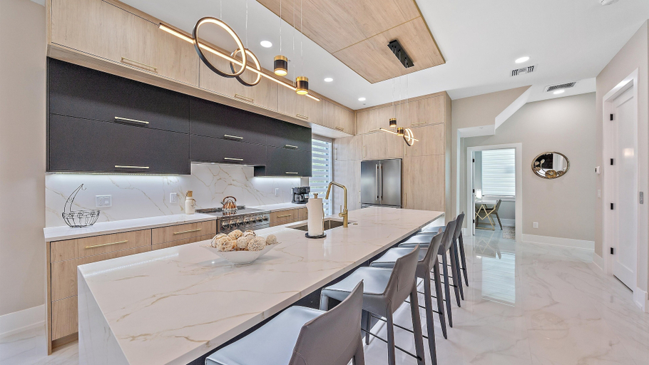 Private kitchen 3, Uptown Oasis 3 Bedroom Townhouse, Sarasota