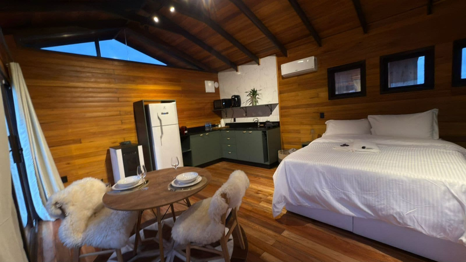 In-room dining, Chalé Cabernet - Vila Chamonix, Urubici