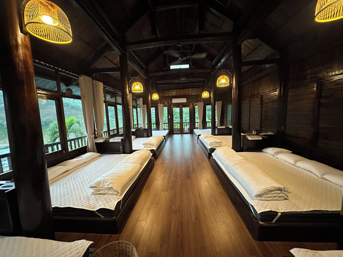 Room 3, Mit Retreat, Đà Bắc