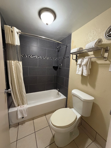 Bathroom 5, Kiteville Bradford, Mc Kean