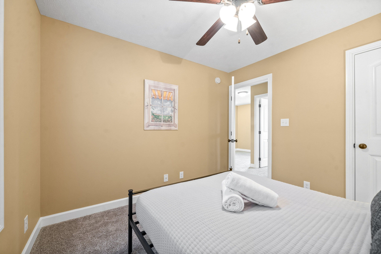 Room 3, The Fox House, Montgomery