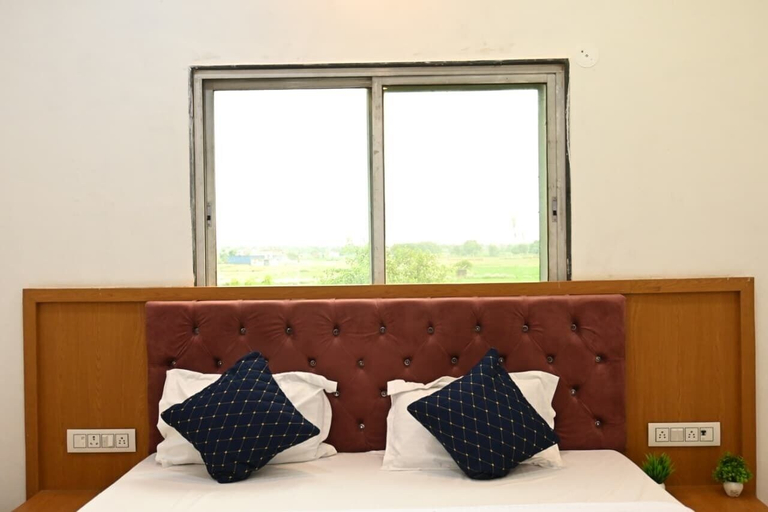Room 3, Hotel Avni, Varanasi