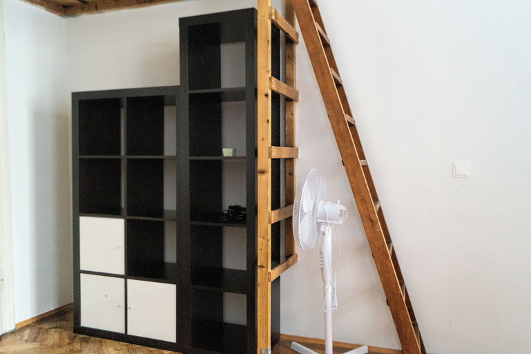 Room 2, Budget 1BR Apt Sleeps 5 Belvedere, Wien