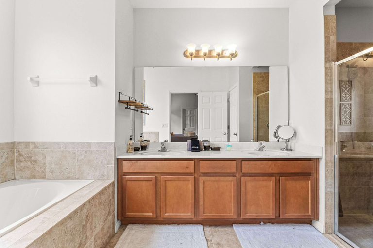 Bathroom 3, Paradise Falls - Stay for 13, Osceola