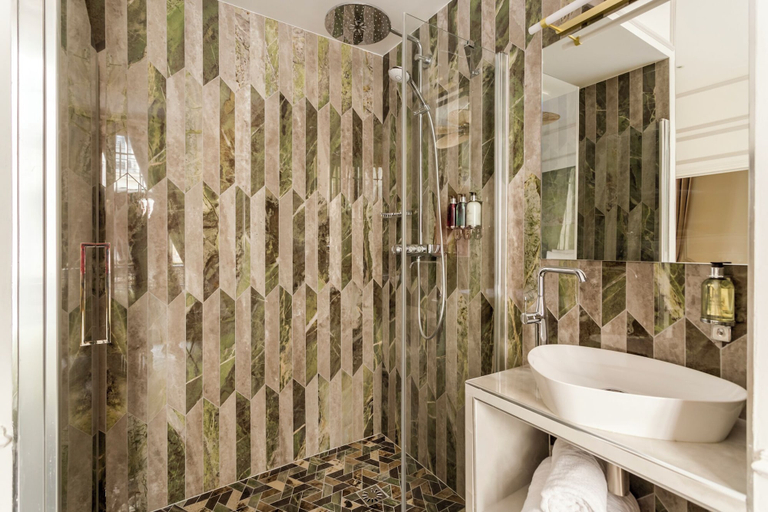 Bathroom 3, Merveil Luxury Suite - Martin VII, Paris