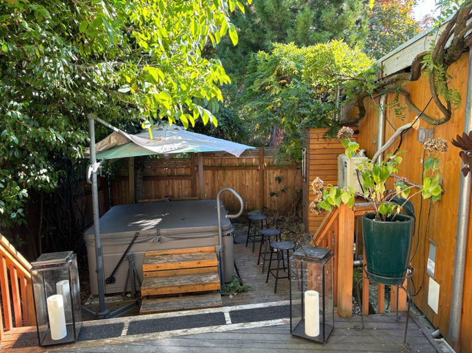Outdoor spa tub 2, The Burke House Collection by Stay Rested, Seattle